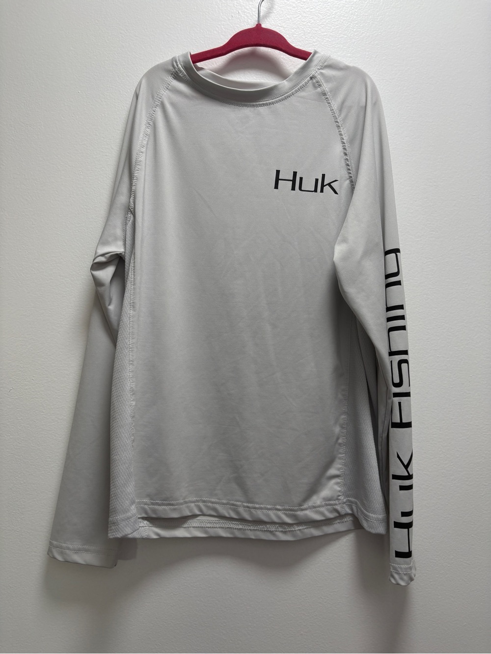 Huk Performance Long Sleeve Shirt - Light Gray with Black Print